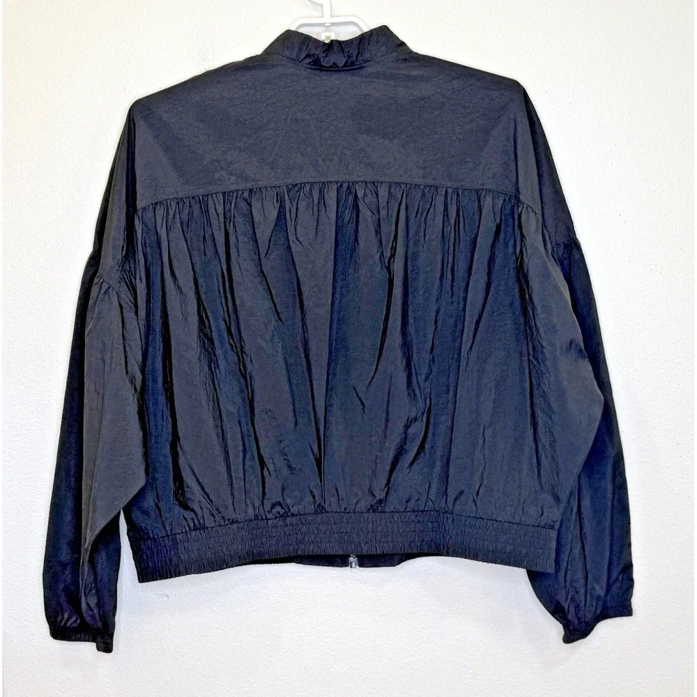 Reebok Windbreaker Jacket Womens Size 2X 18/20W‎ Black Full Zip Long Puff Sleeve